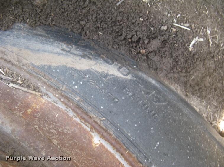 image for item L2346 1963 International 130 series feed truck