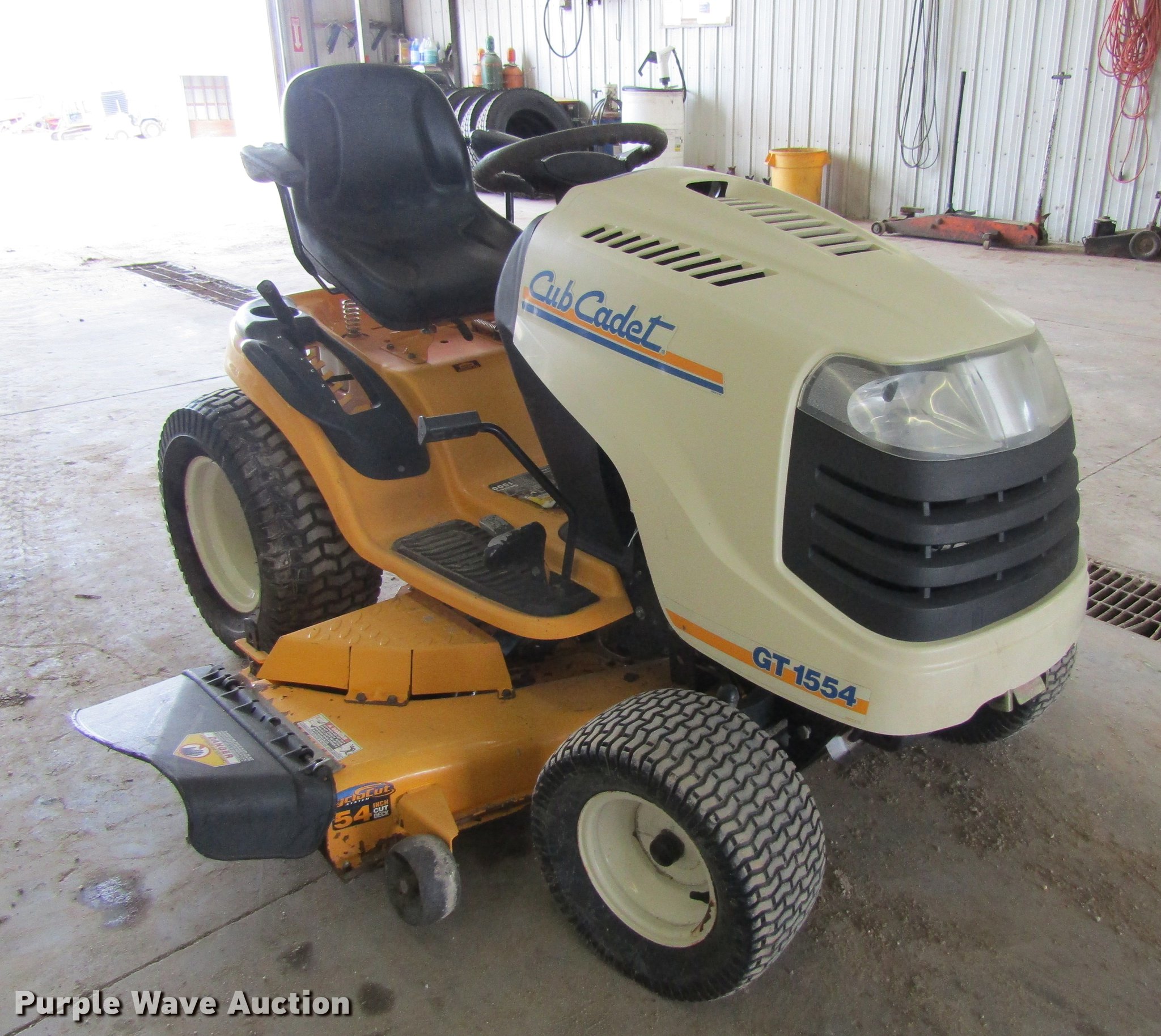 2008 Cub Cadet GT1554 lawn mower in West Union, IA Item DF3812 sold