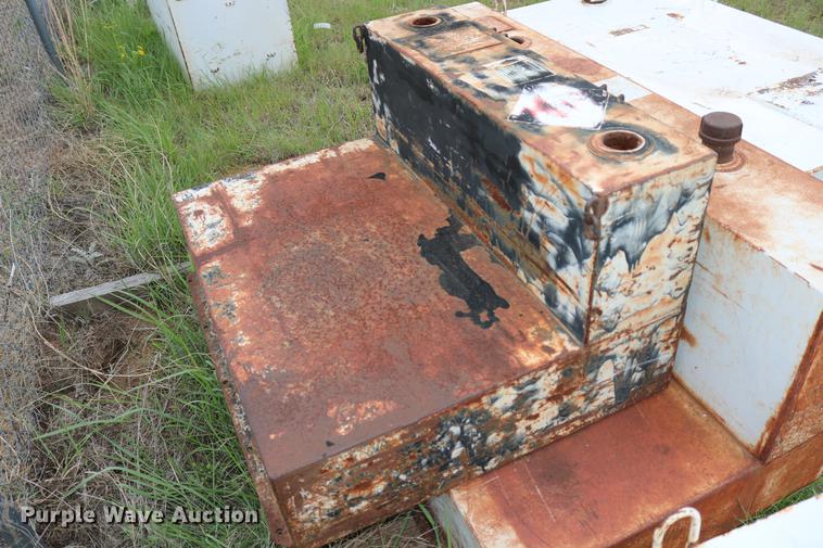 image for item AO9255 (5) fuel tanks