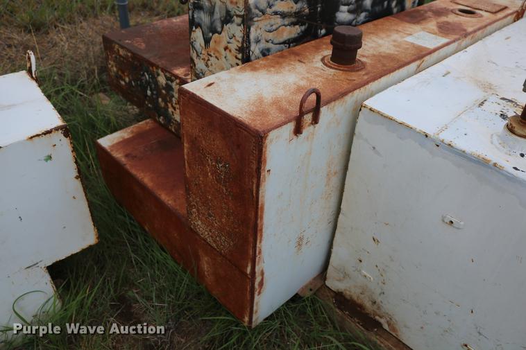 image for item AO9255 (5) fuel tanks