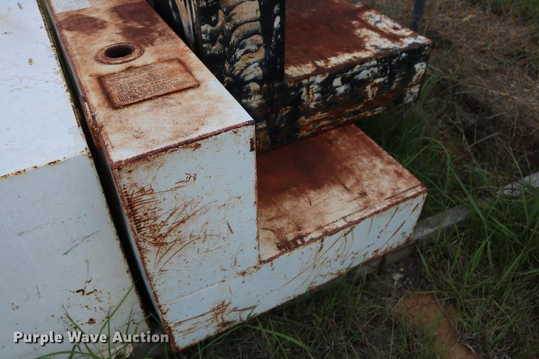 image for item AO9255 (5) fuel tanks