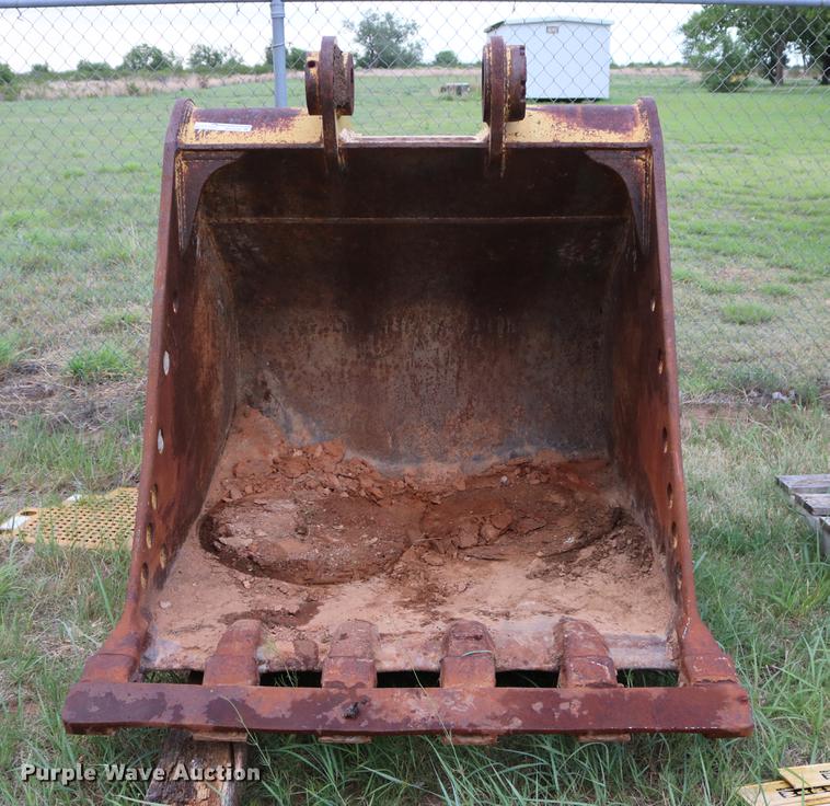 image for item AO9256 Caterpillar 4583 260 excavator bucket