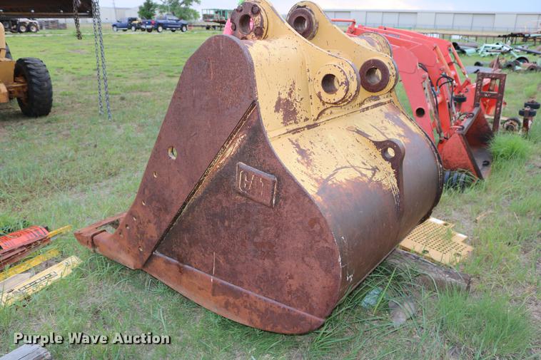 image for item AO9256 Caterpillar 4583 260 excavator bucket