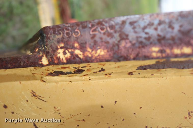 image for item AO9256 Caterpillar 4583 260 excavator bucket