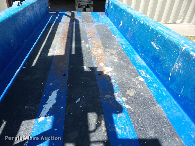 image for item BI9517 1999 Genie GS-1930 scissor lift