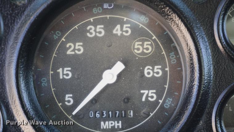 image for item DB6009 1996 Ford LN7000 crane truck