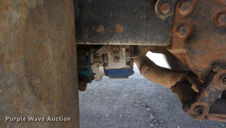 image for item DB6009 1996 Ford LN7000 crane truck