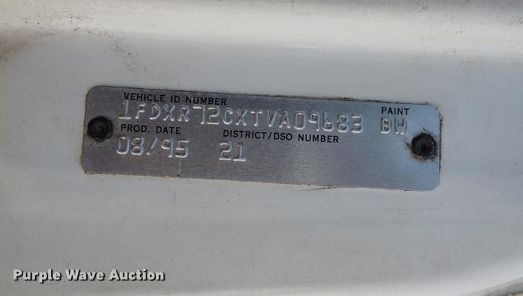 image for item DB6009 1996 Ford LN7000 crane truck