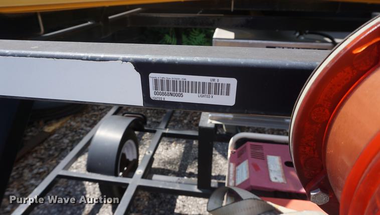 image for item DB6015 Sherwin runway light closure x