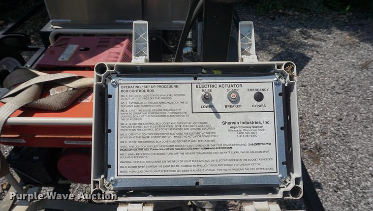 image for item DB6015 Sherwin runway light closure x