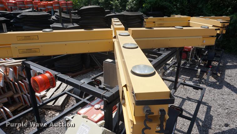 image for item DB6016 Sherwin runway light closure x