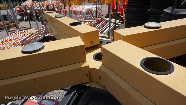 image for item DB6016 Sherwin runway light closure x