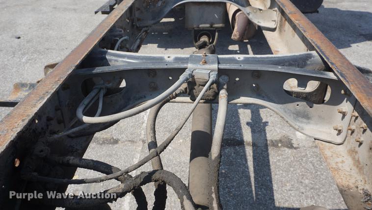 image for item DB6018 1996 International 4700 truck cab and chassis