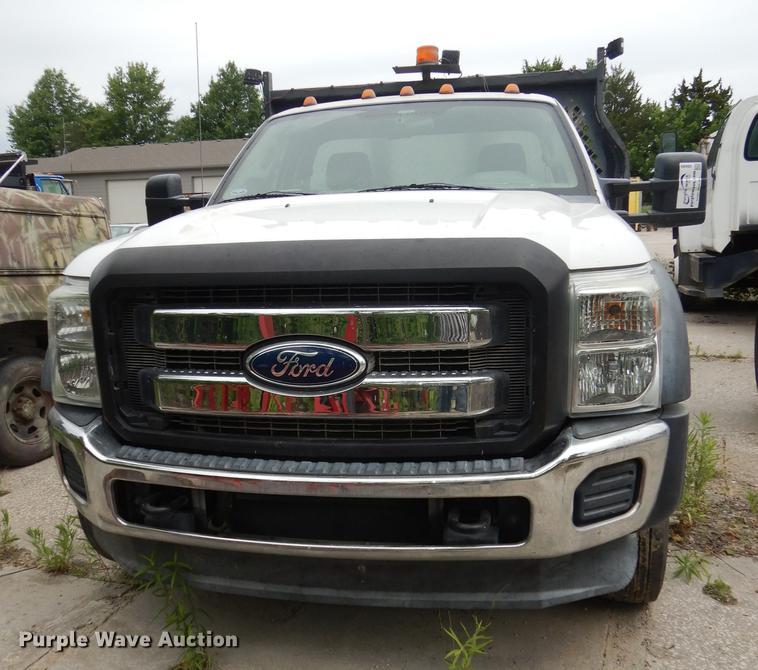 image for item DB8465 2011 Ford F450 Super Duty XL flatbed truck