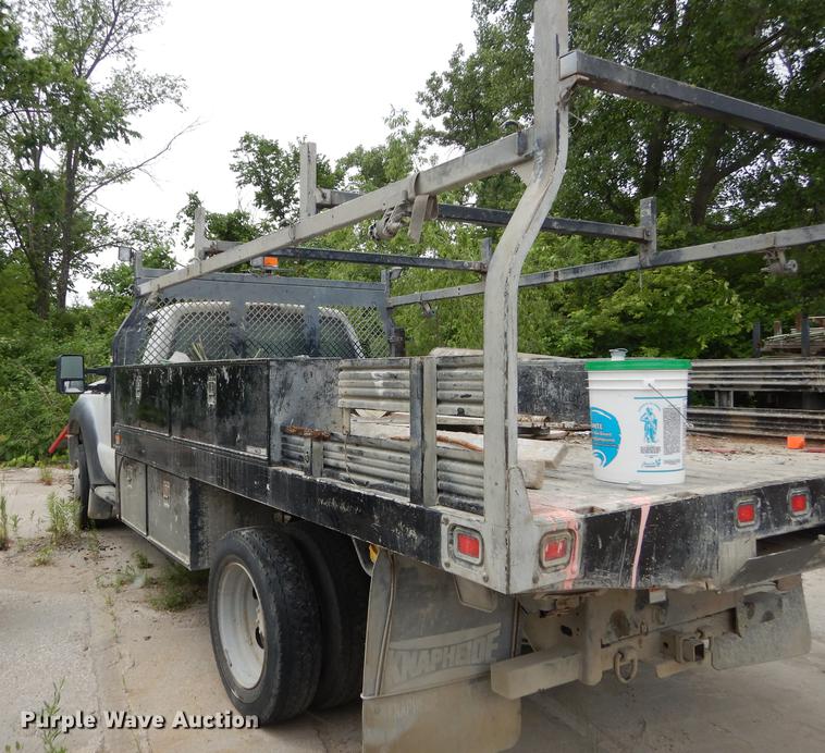 image for item DB8465 2011 Ford F450 Super Duty XL flatbed truck