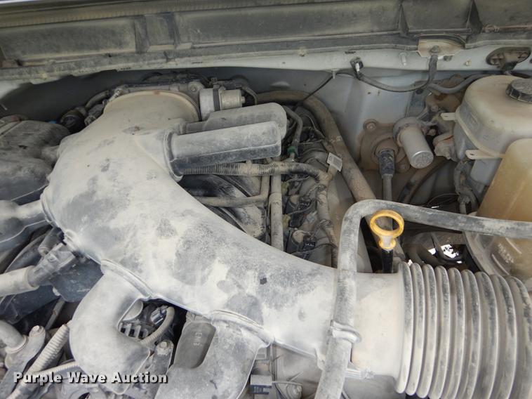 image for item DB8465 2011 Ford F450 Super Duty XL flatbed truck