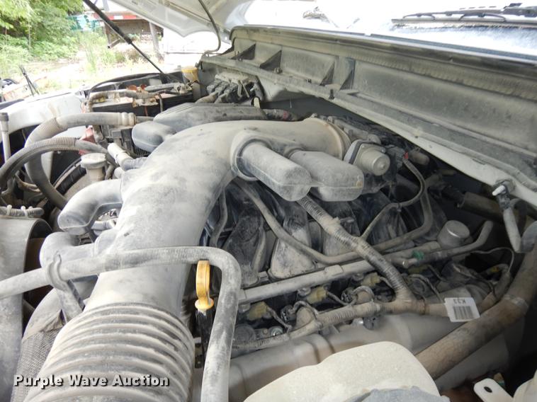 image for item DB8465 2011 Ford F450 Super Duty XL flatbed truck