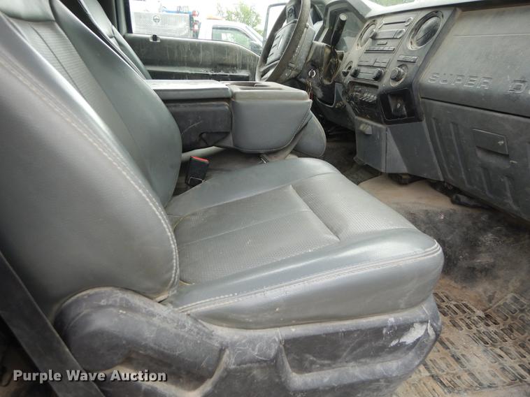 image for item DB8465 2011 Ford F450 Super Duty XL flatbed truck