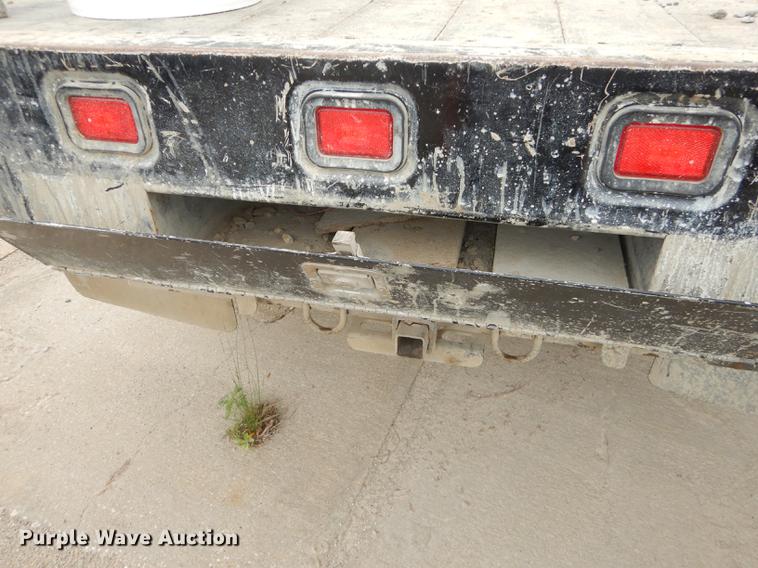 image for item DB8465 2011 Ford F450 Super Duty XL flatbed truck