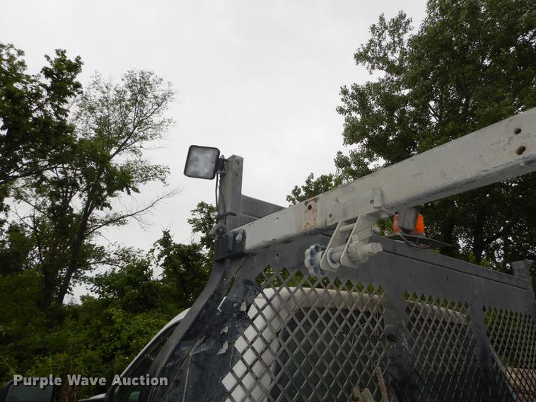 image for item DB8465 2011 Ford F450 Super Duty XL flatbed truck