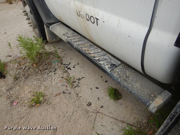 image for item DB8465 2011 Ford F450 Super Duty XL flatbed truck