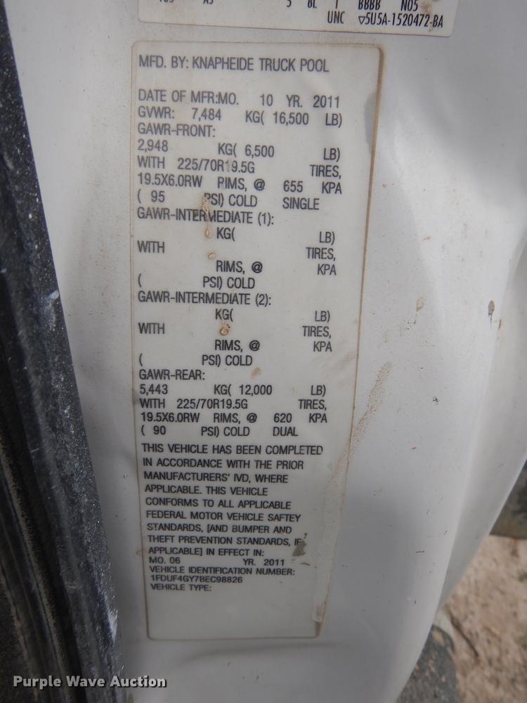 image for item DB8465 2011 Ford F450 Super Duty XL flatbed truck