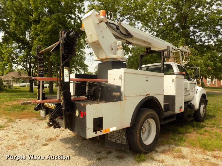 image for item DB8731 2000 Ford F650 Super Duty XL cable placer bucket truck