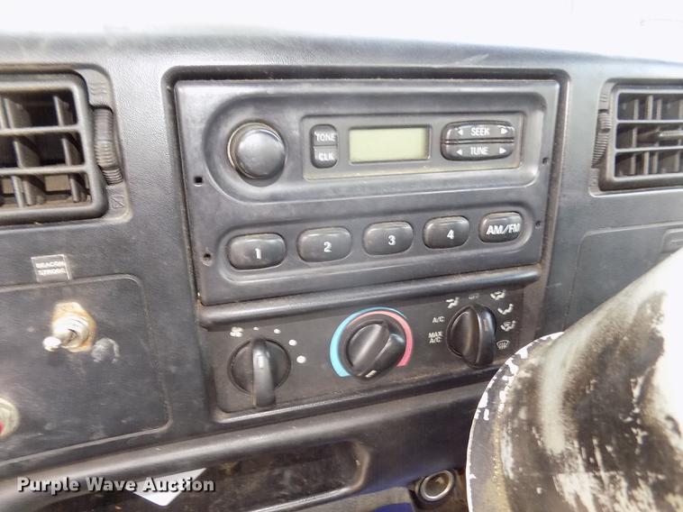 image for item DB8731 2000 Ford F650 Super Duty XL cable placer bucket truck