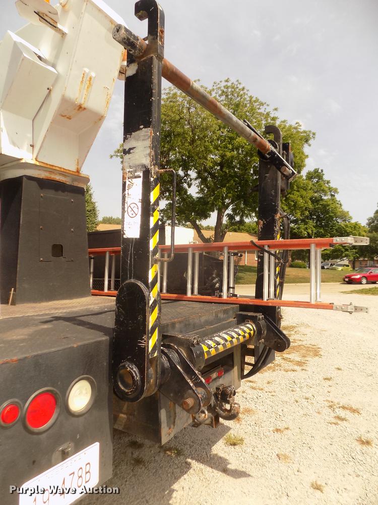 image for item DB8731 2000 Ford F650 Super Duty XL cable placer bucket truck