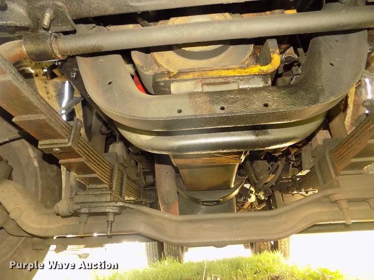 image for item DB8731 2000 Ford F650 Super Duty XL cable placer bucket truck