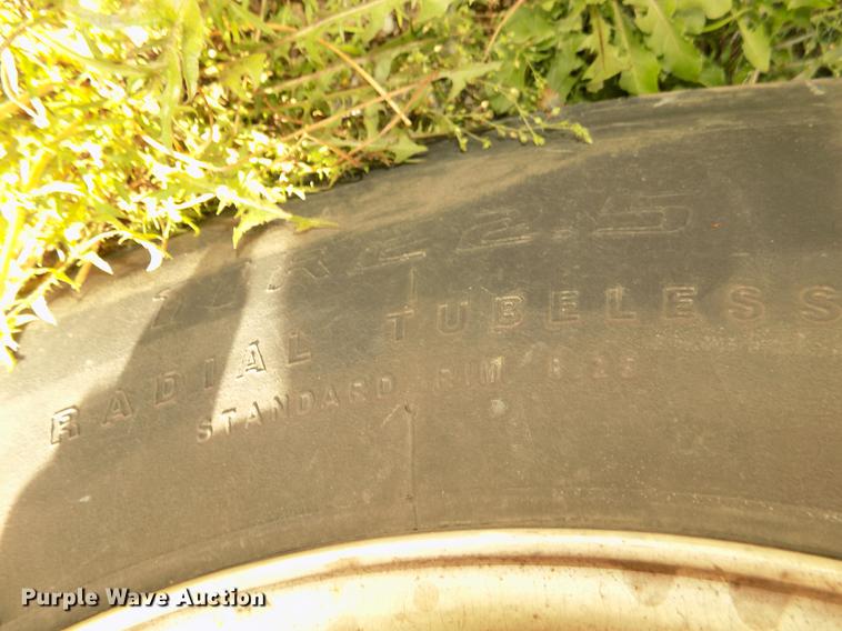 image for item DB8731 2000 Ford F650 Super Duty XL cable placer bucket truck