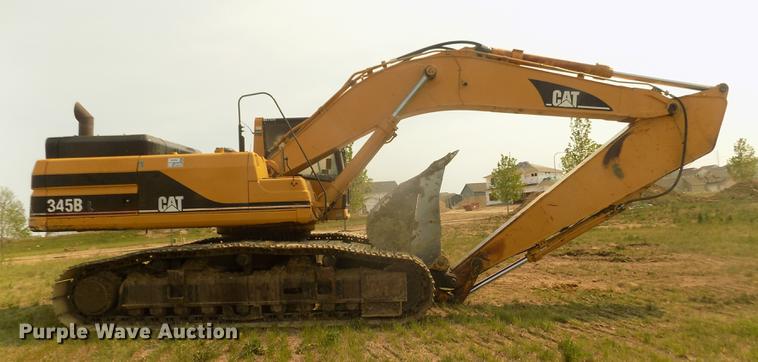 image for item DB8732 1999 Caterpillar 345B L excavator