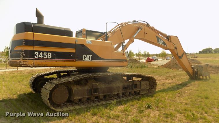 image for item DB8732 1999 Caterpillar 345B L excavator