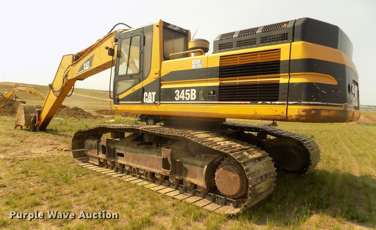 image for item DB8732 1999 Caterpillar 345B L excavator