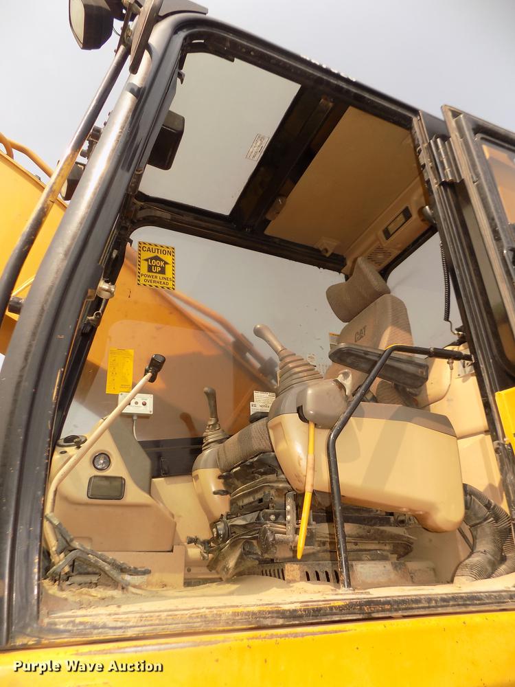 image for item DB8732 1999 Caterpillar 345B L excavator