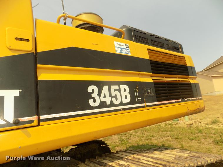 image for item DB8732 1999 Caterpillar 345B L excavator