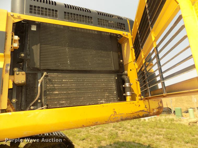 image for item DB8732 1999 Caterpillar 345B L excavator