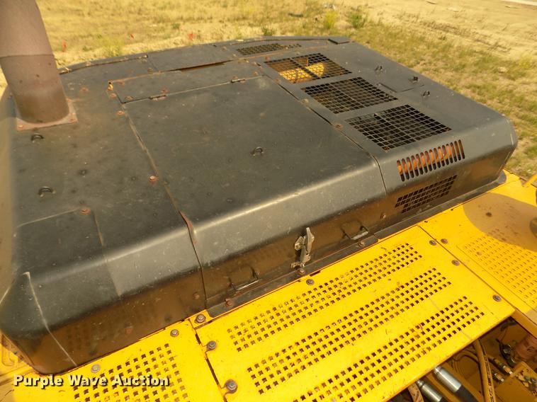 image for item DB8732 1999 Caterpillar 345B L excavator