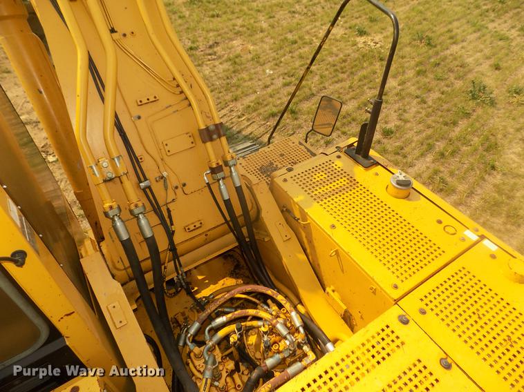 image for item DB8732 1999 Caterpillar 345B L excavator