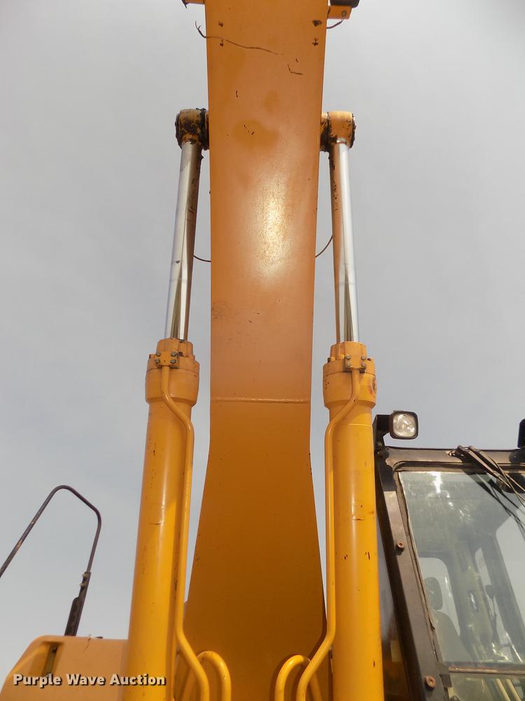 image for item DB8732 1999 Caterpillar 345B L excavator