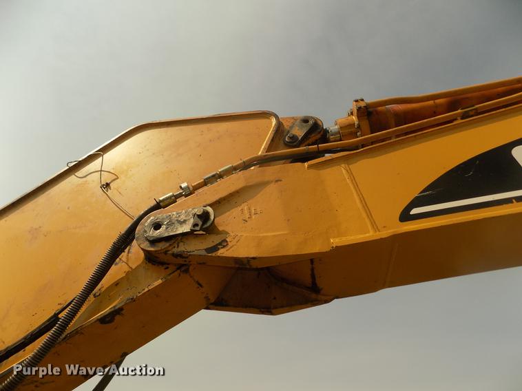 image for item DB8732 1999 Caterpillar 345B L excavator