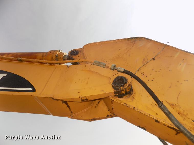 image for item DB8732 1999 Caterpillar 345B L excavator