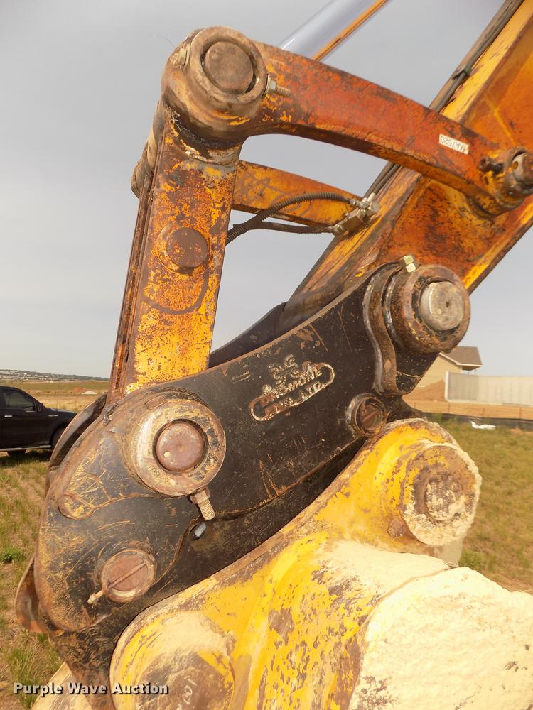 image for item DB8732 1999 Caterpillar 345B L excavator