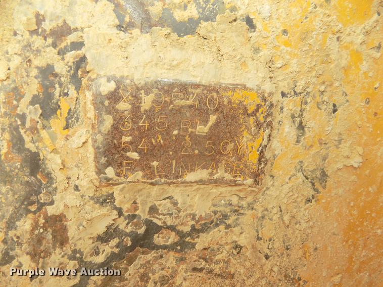 image for item DB8732 1999 Caterpillar 345B L excavator