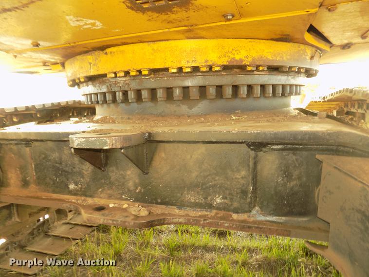 image for item DB8732 1999 Caterpillar 345B L excavator