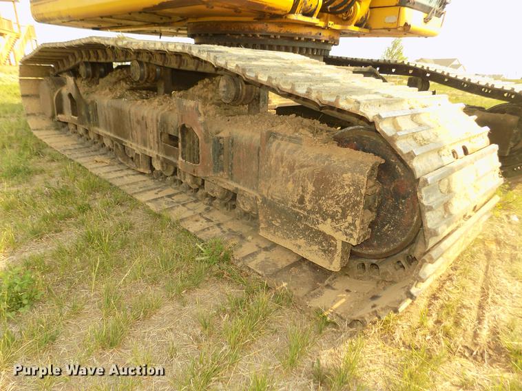 image for item DB8732 1999 Caterpillar 345B L excavator