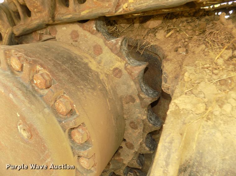image for item DB8732 1999 Caterpillar 345B L excavator