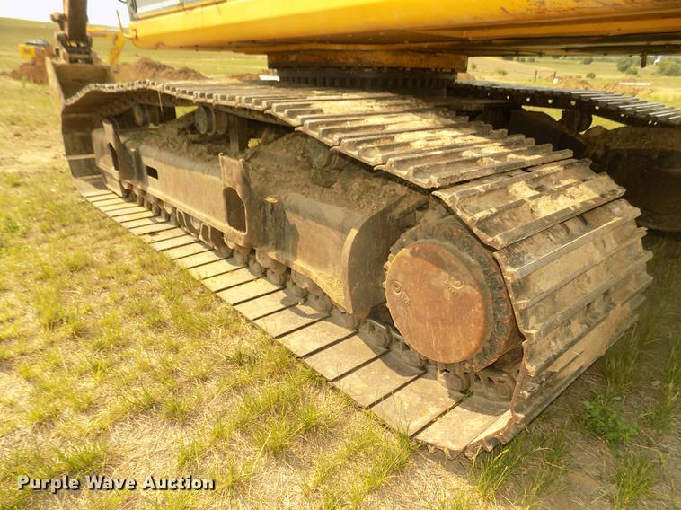 image for item DB8732 1999 Caterpillar 345B L excavator