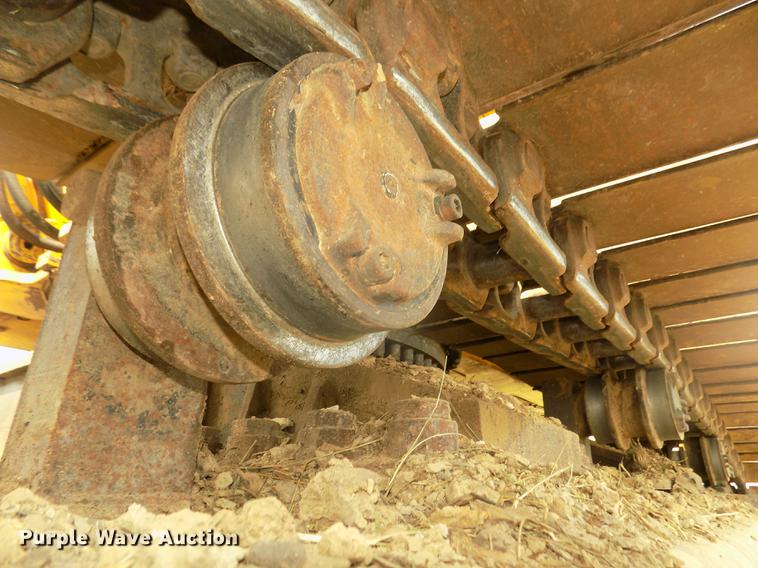 image for item DB8732 1999 Caterpillar 345B L excavator