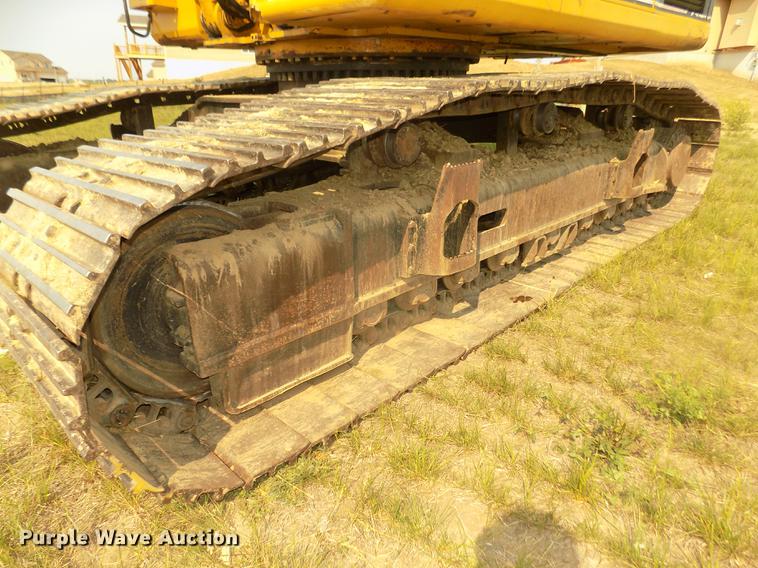 image for item DB8732 1999 Caterpillar 345B L excavator